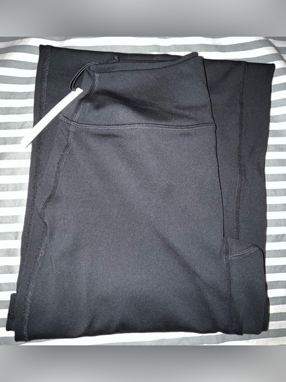 Paragon Reluna Original Sculptseam Low-Rise Straight Leg Pant Short in Black S